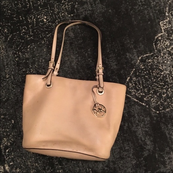 Michael Kors Handbags - Michael Kors Tote Bag Purse Beige